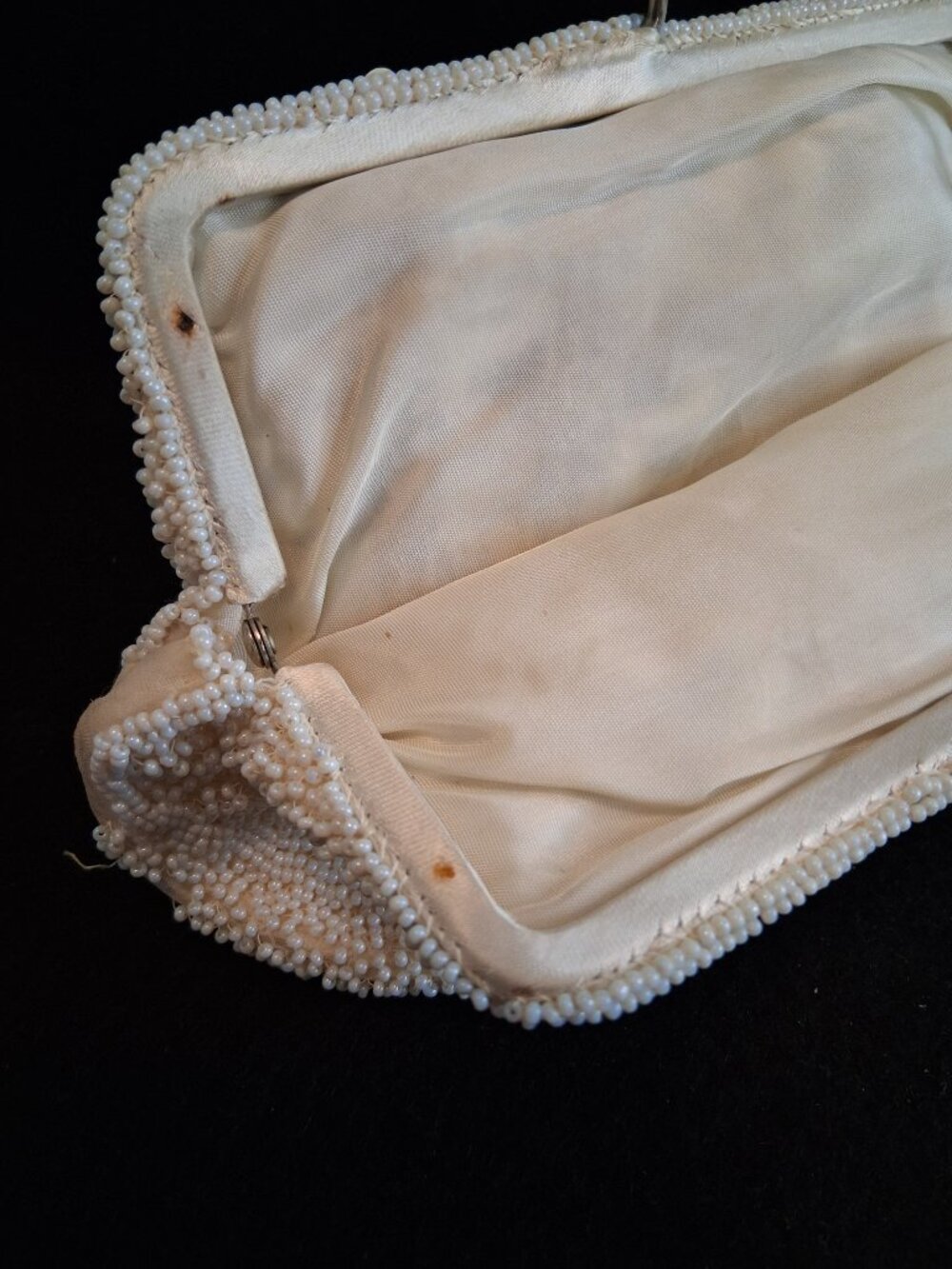 Vintage 1950s Hand Beaded Sequin Kiss Lock Clutch Evening Bag Ivory Cream Bridal - Picture 4 of 9